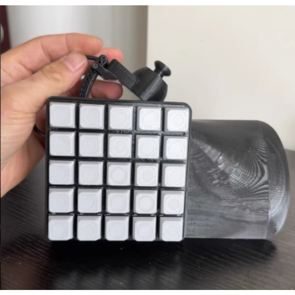 لوحة مفاتيح الألعاب ذاتية الصن - مراجعة Gaming Keyboard Hand وسعره