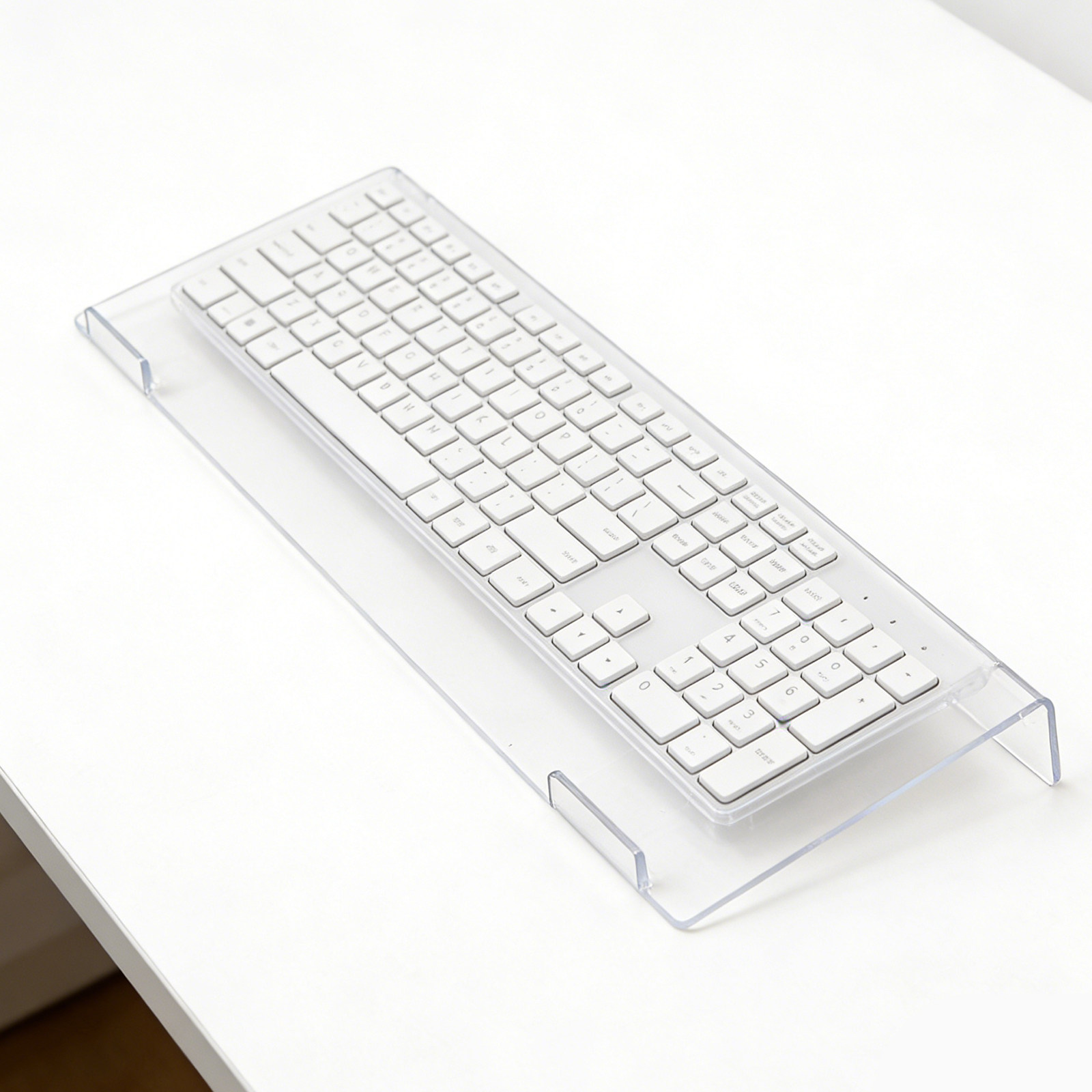 حامل لوحة مفاتيح أكريليك شفاف  - مراجعة Gaming Keyboard Ergonomic وسعره